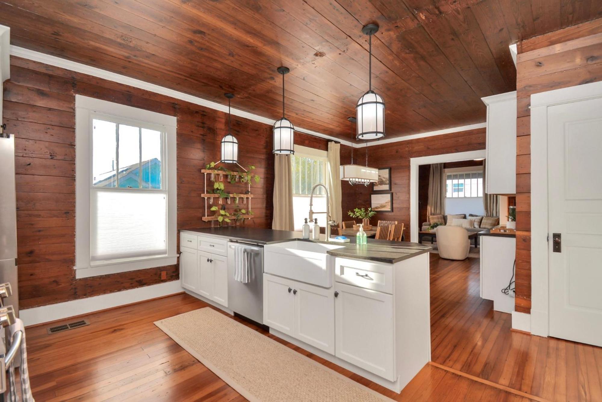 Coastal Craftsman- Walk To Beach & Pleasure Pier- As Seen On 'Restoring Galveston' エクステリア 写真